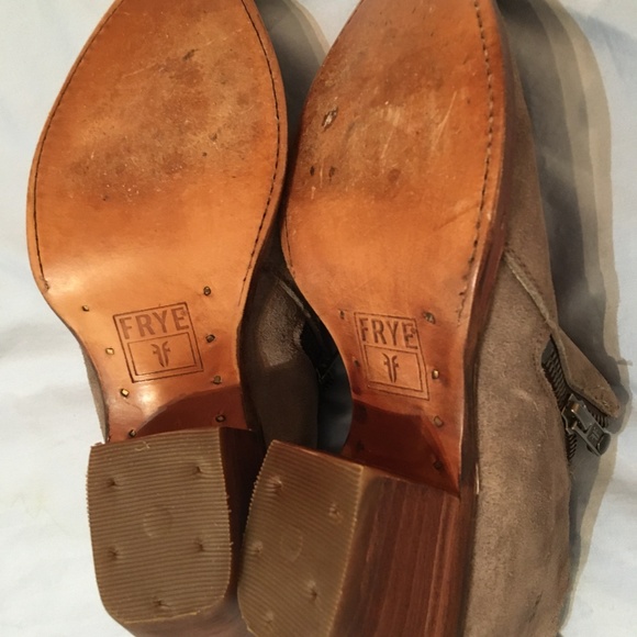 Frye Sacha Moto Shootie Ankle Boot (6) - Picture 5 of 7